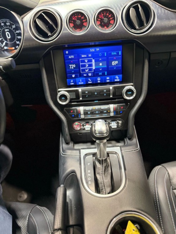 2021 Ford Mustang Image 33