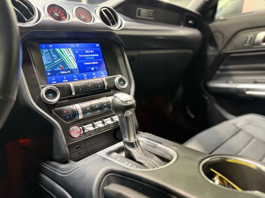 2021 Ford Mustang Image 40