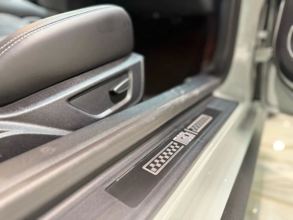 2021 Ford Mustang Image 44