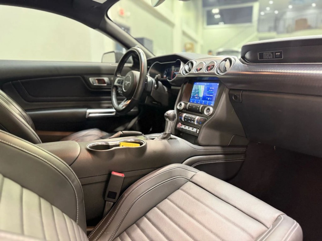 2021 Ford Mustang Image 46