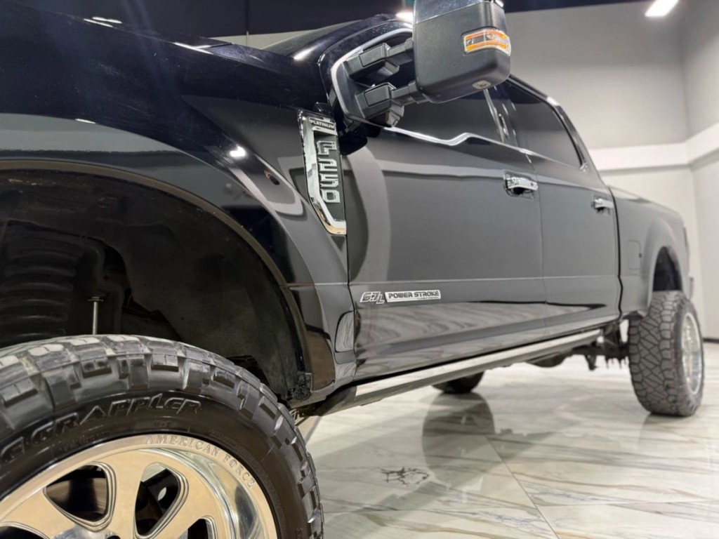 2017 Ford F-250 Image 8