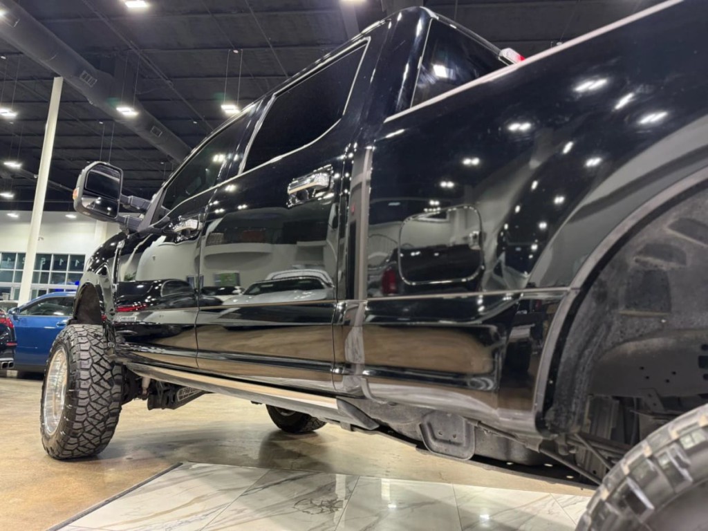 2017 Ford F-250 Image 9