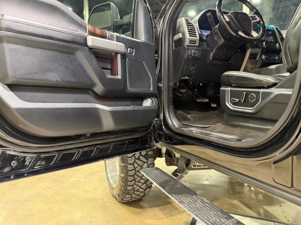 2017 Ford F-250 Image 20