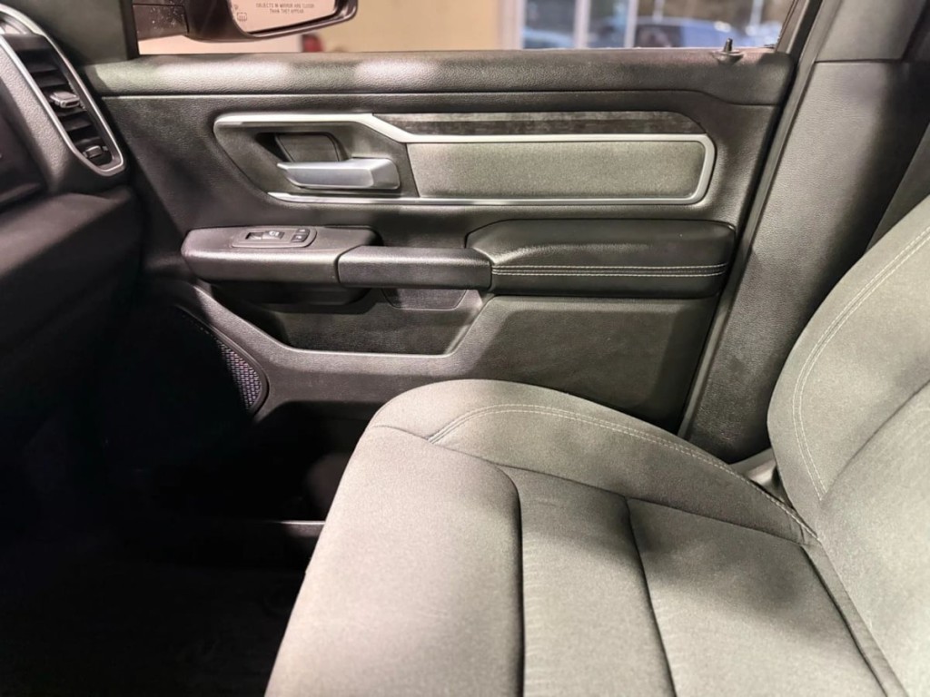 2022 RAM 1500 Image 30