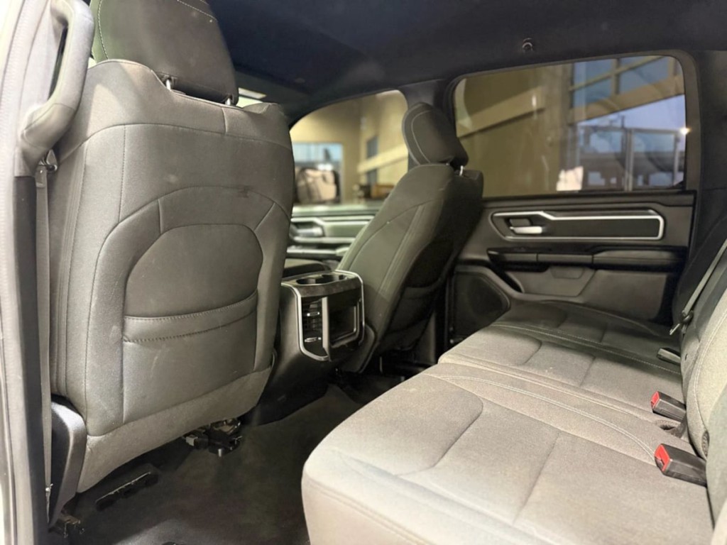 2022 RAM 1500 Image 32