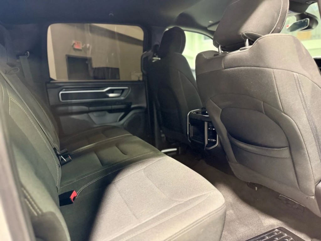 2022 RAM 1500 Image 37