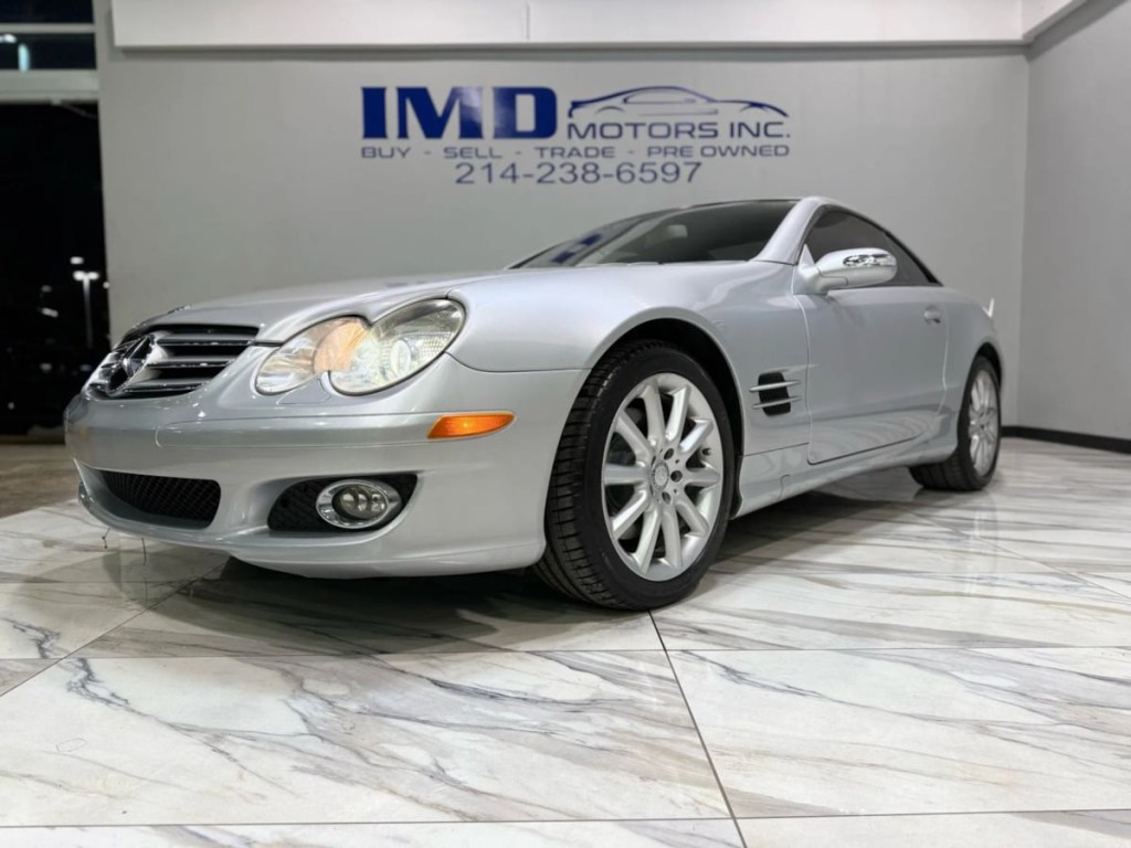 2008 Mercedes-Benz SL-Class Image 2