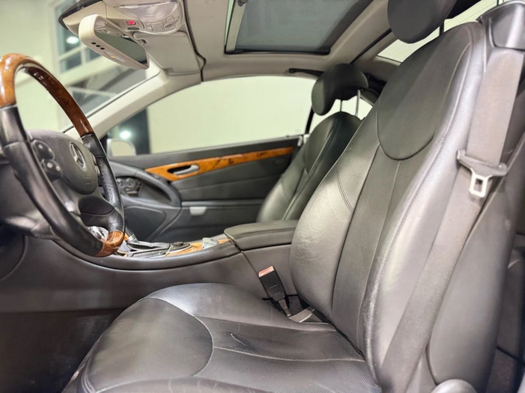 2008 Mercedes-Benz SL-Class Image 17