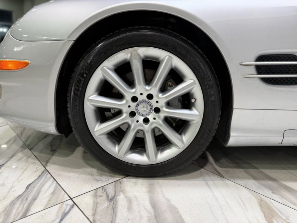 2008 Mercedes-Benz SL-Class Image 32