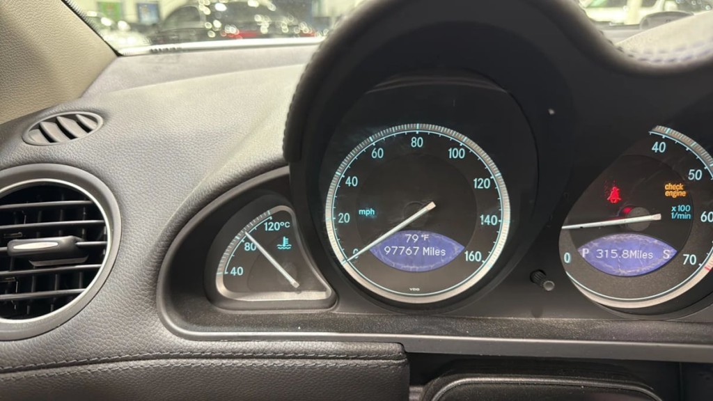 2008 Mercedes-Benz SL-Class Image 33