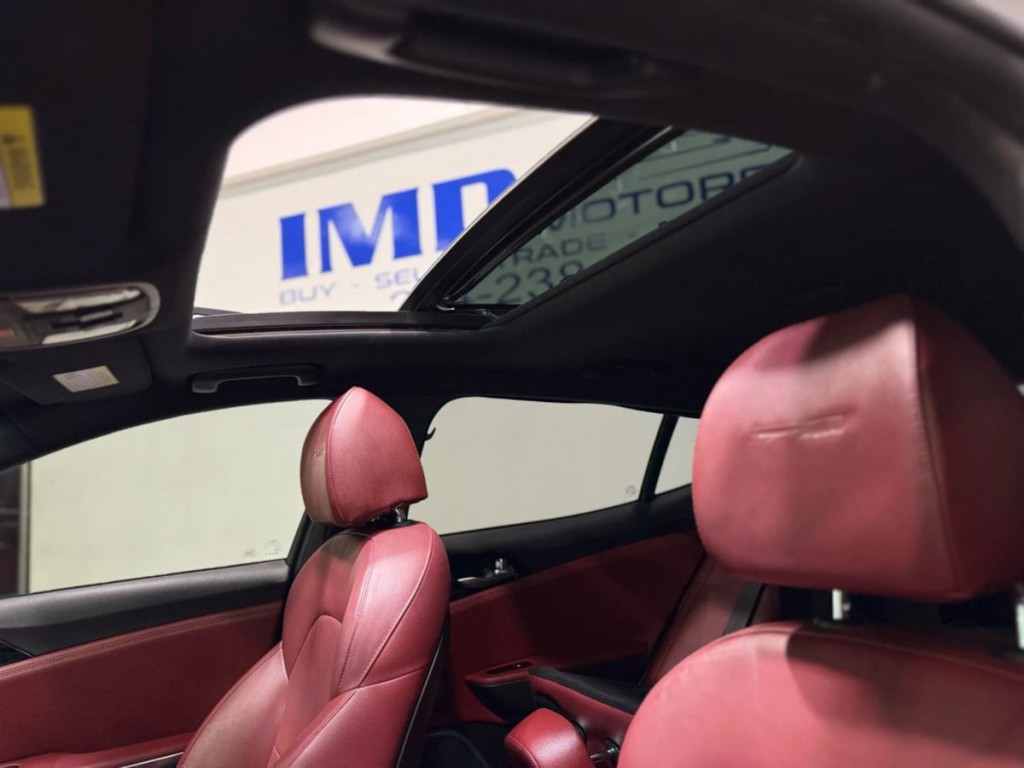 2022 Kia Stinger Image 35