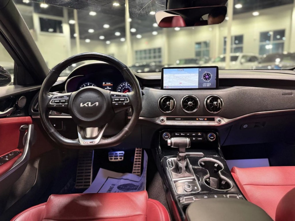 2022 Kia Stinger Image 40
