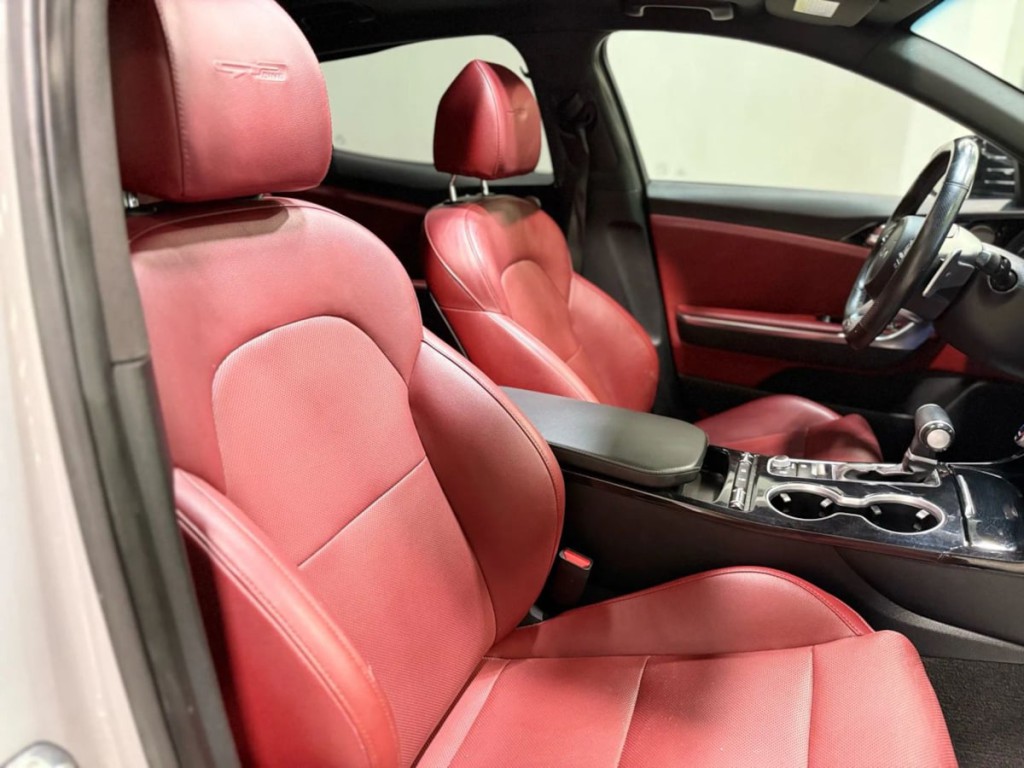 2022 Kia Stinger Image 47