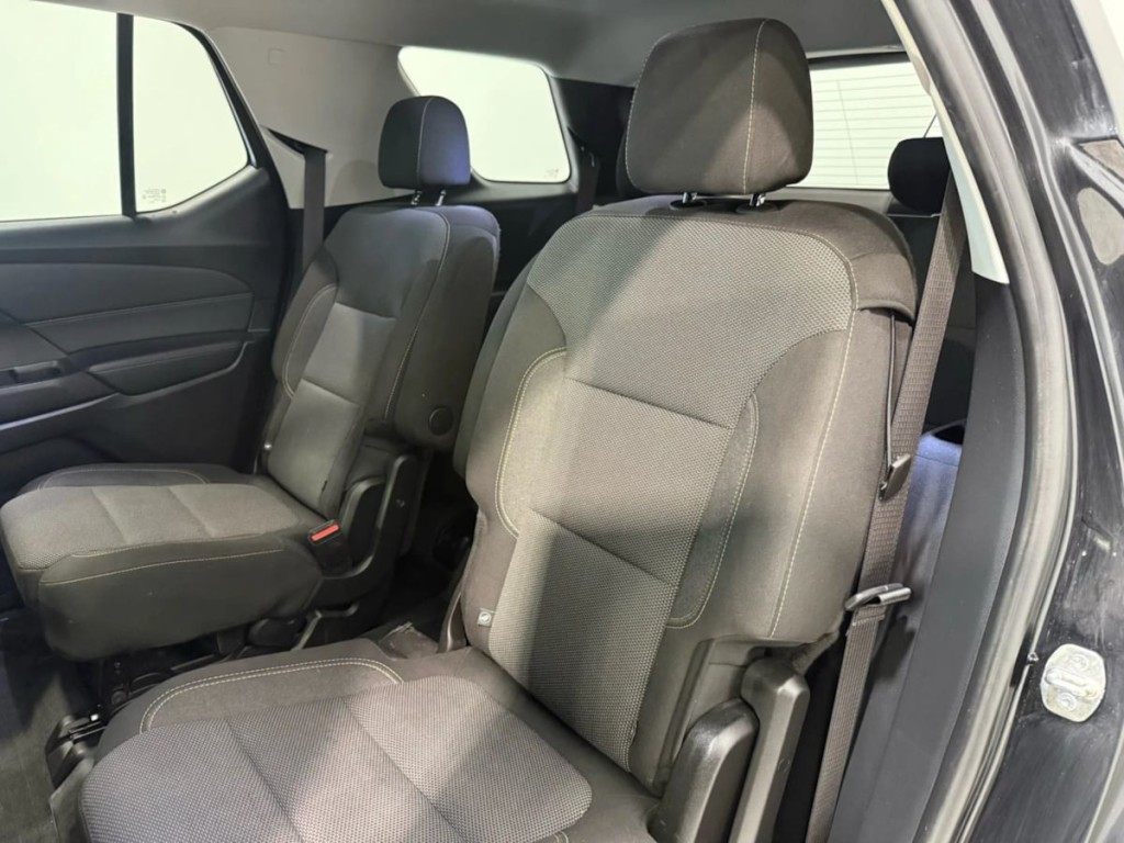 2021 Chevrolet Traverse Image 25