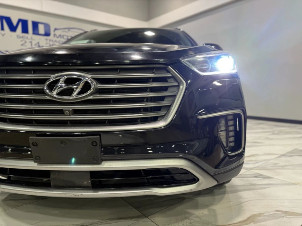 2017 Hyundai Santa Fe Image 6