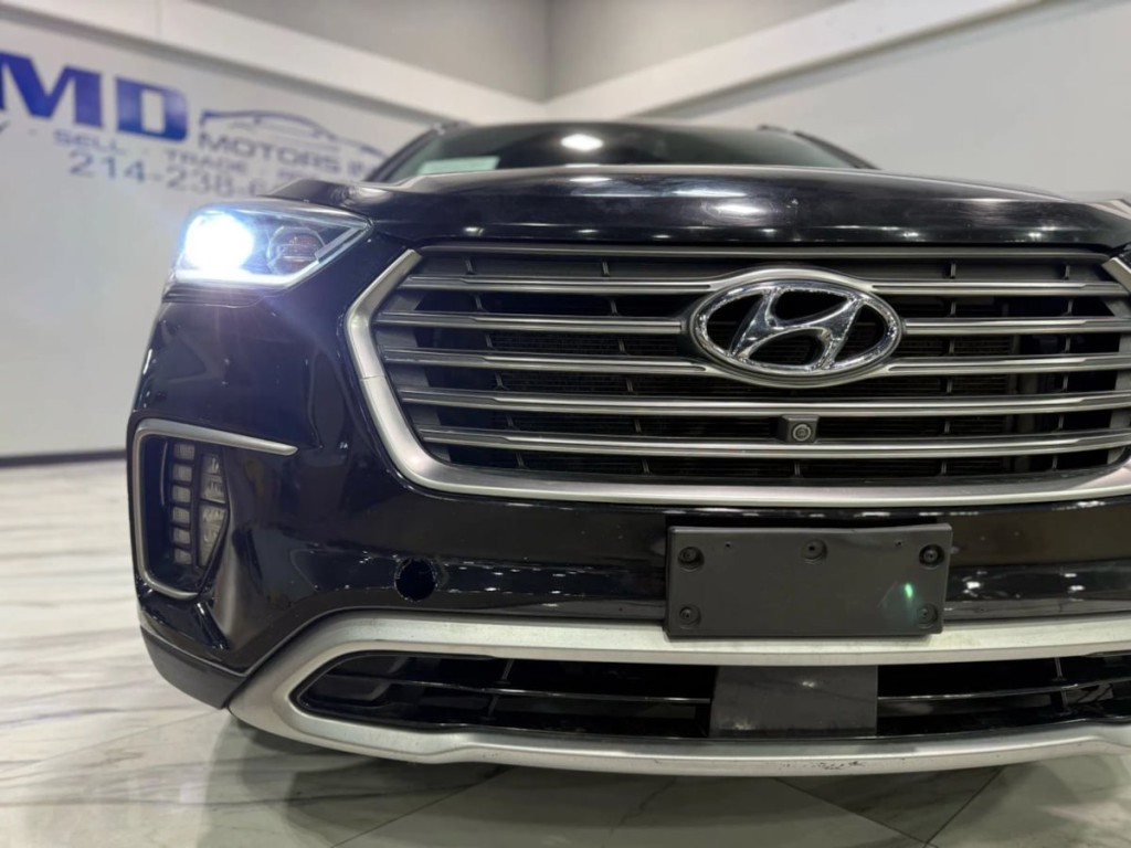 2017 Hyundai Santa Fe Image 7