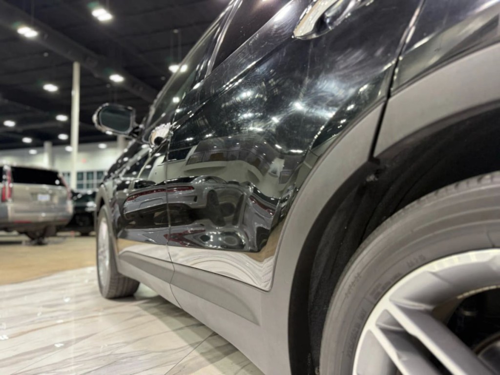 2017 Hyundai Santa Fe Image 12