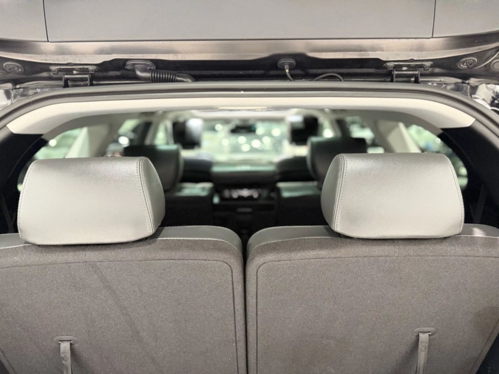 2017 Hyundai Santa Fe Image 37