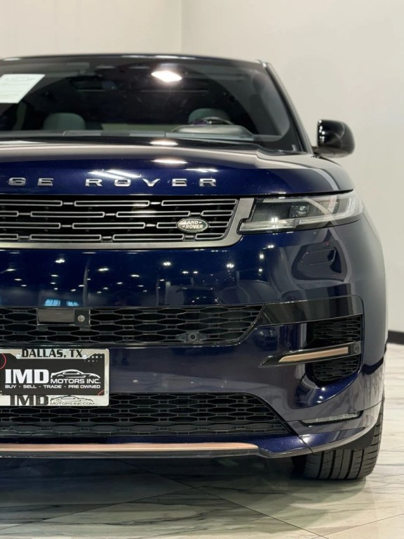 2023 Land Rover Range Rover Sport Image 4