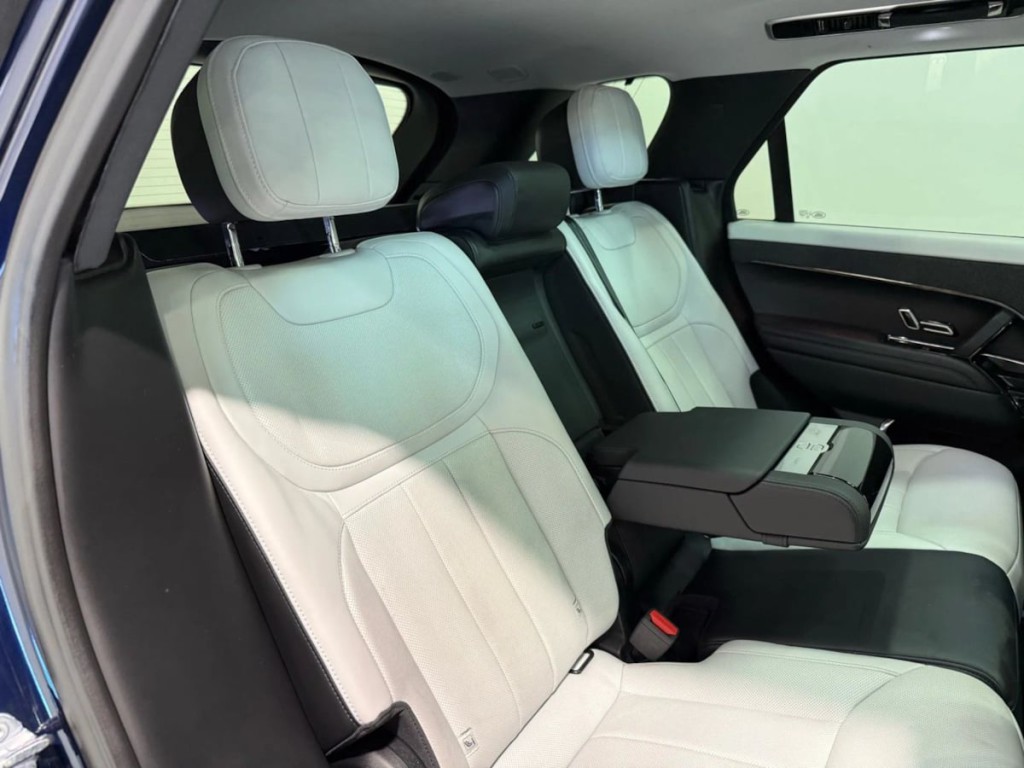 2023 Land Rover Range Rover Sport Image 33