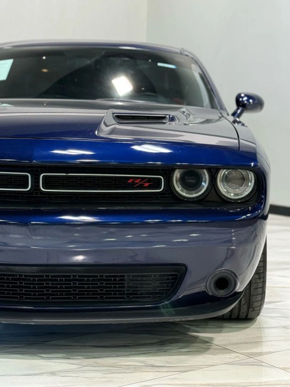 2016 Dodge Challenger Image 4