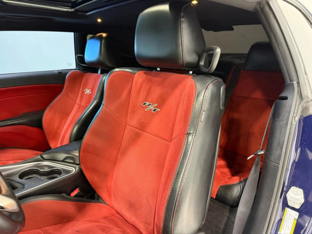 2016 Dodge Challenger Image 23