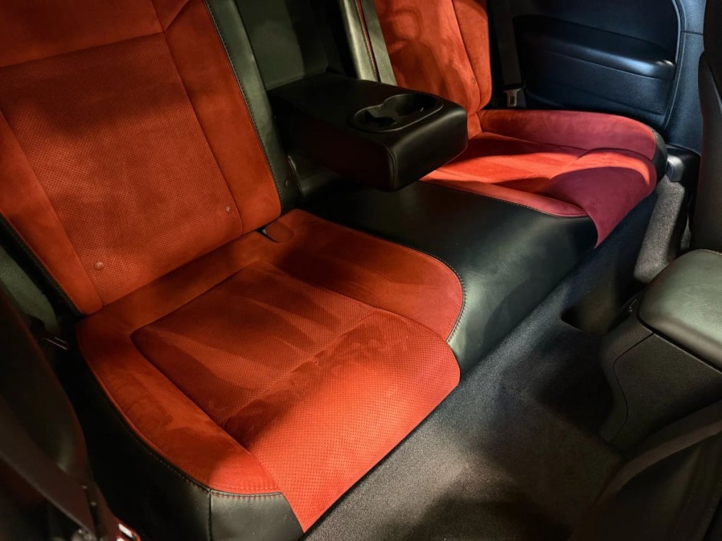 2016 Dodge Challenger Image 33