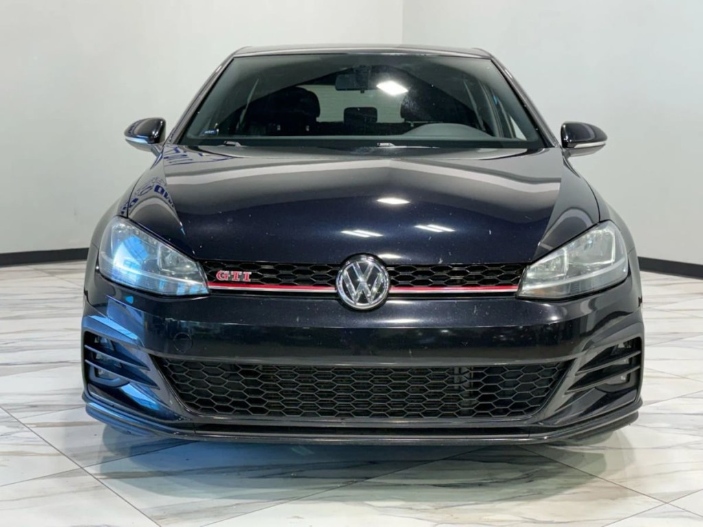 2018 Volkswagen GTI Image 3