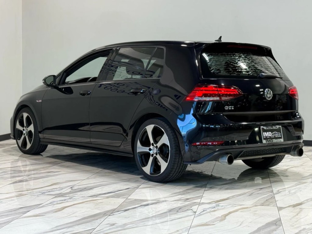 2018 Volkswagen GTI Image 10