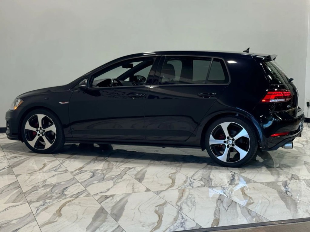 2018 Volkswagen GTI Image 11