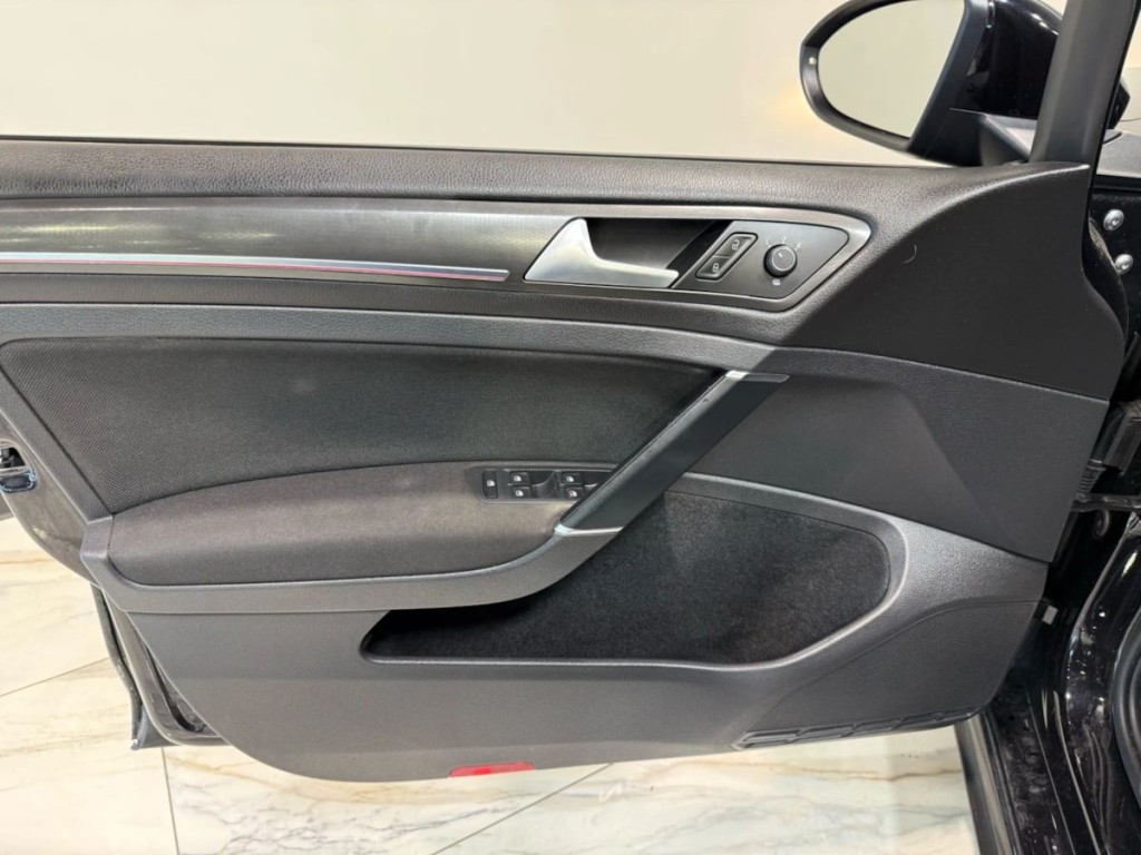 2018 Volkswagen GTI Image 12