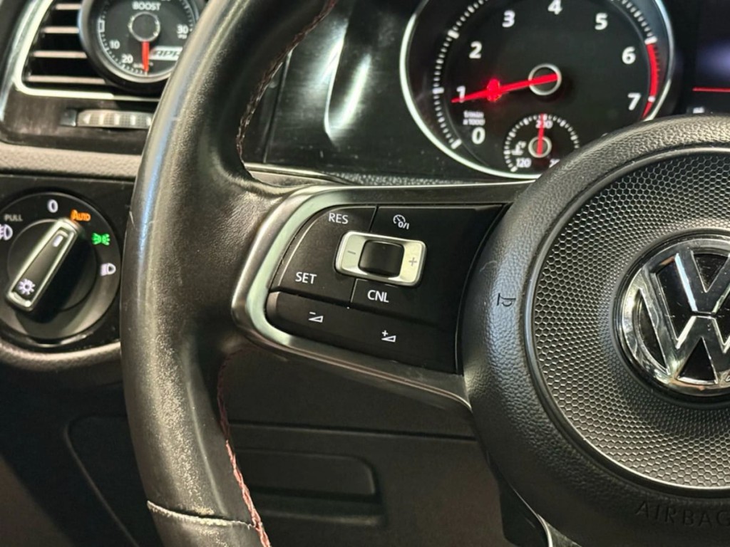 2018 Volkswagen GTI Image 17