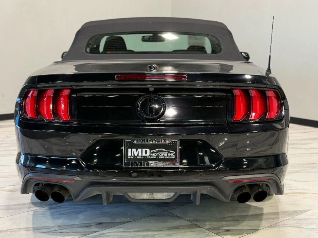 2020 Ford Mustang Image 16