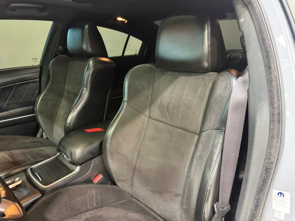 2022 Dodge Charger Image 24