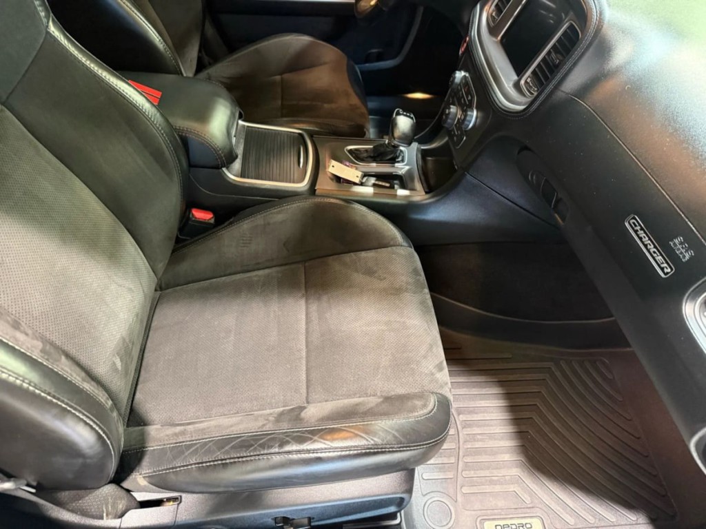 2022 Dodge Charger Image 30