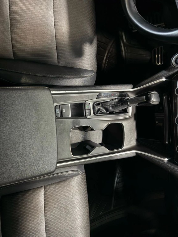 2019 Honda Accord Image 18