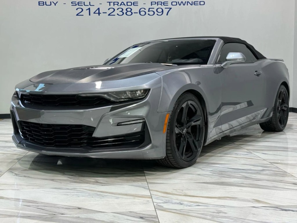2020 Chevrolet Camaro Image 2