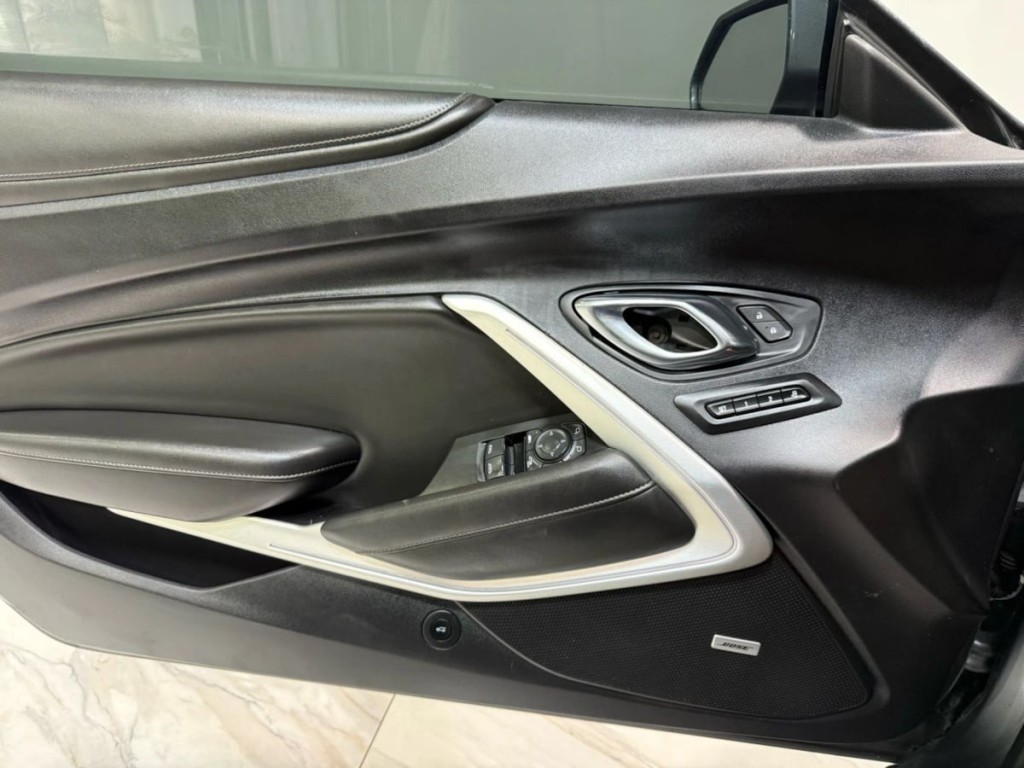 2020 Chevrolet Camaro Image 10