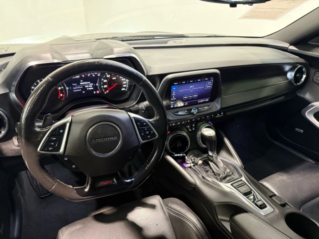 2020 Chevrolet Camaro Image 13