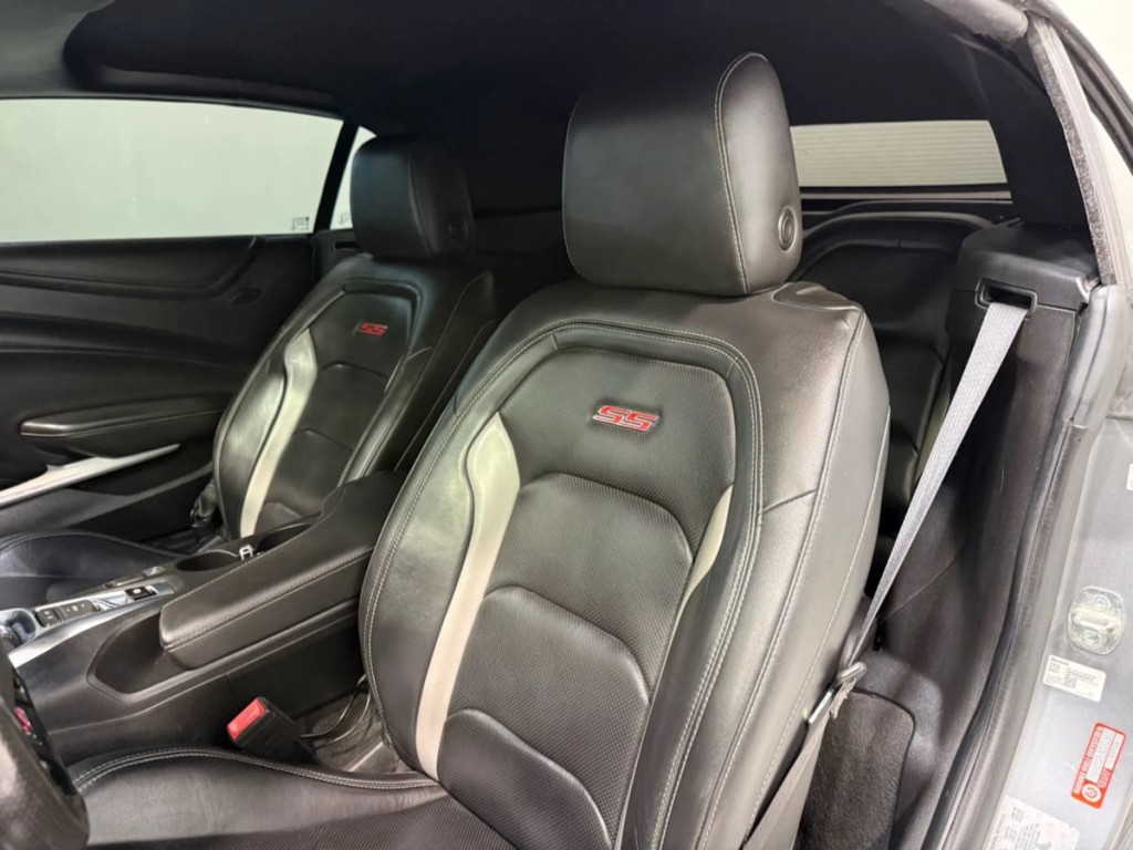 2020 Chevrolet Camaro Image 21