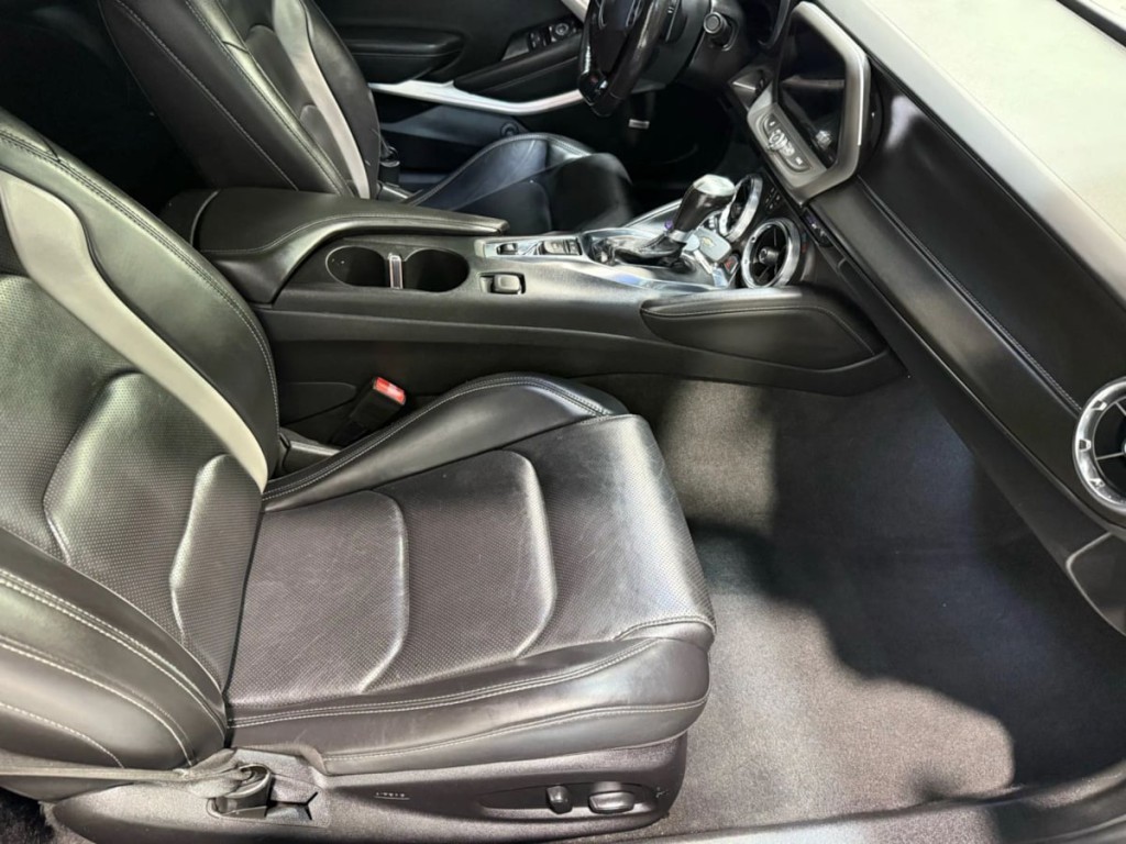 2020 Chevrolet Camaro Image 26