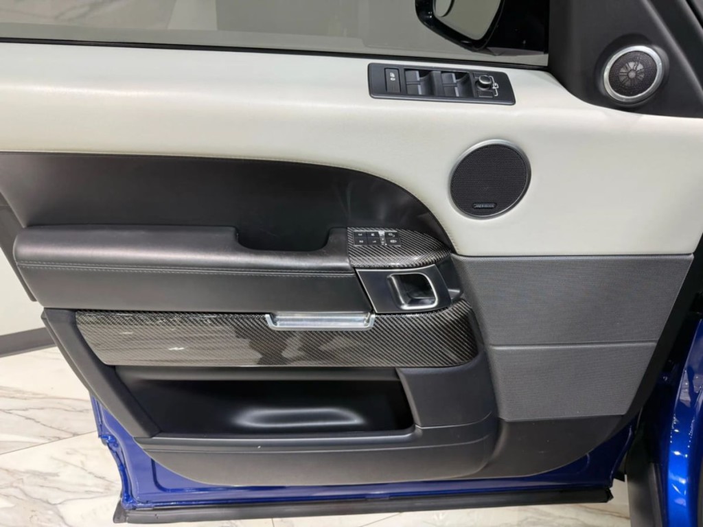 2017 Land Rover Range Rover Sport Image 14