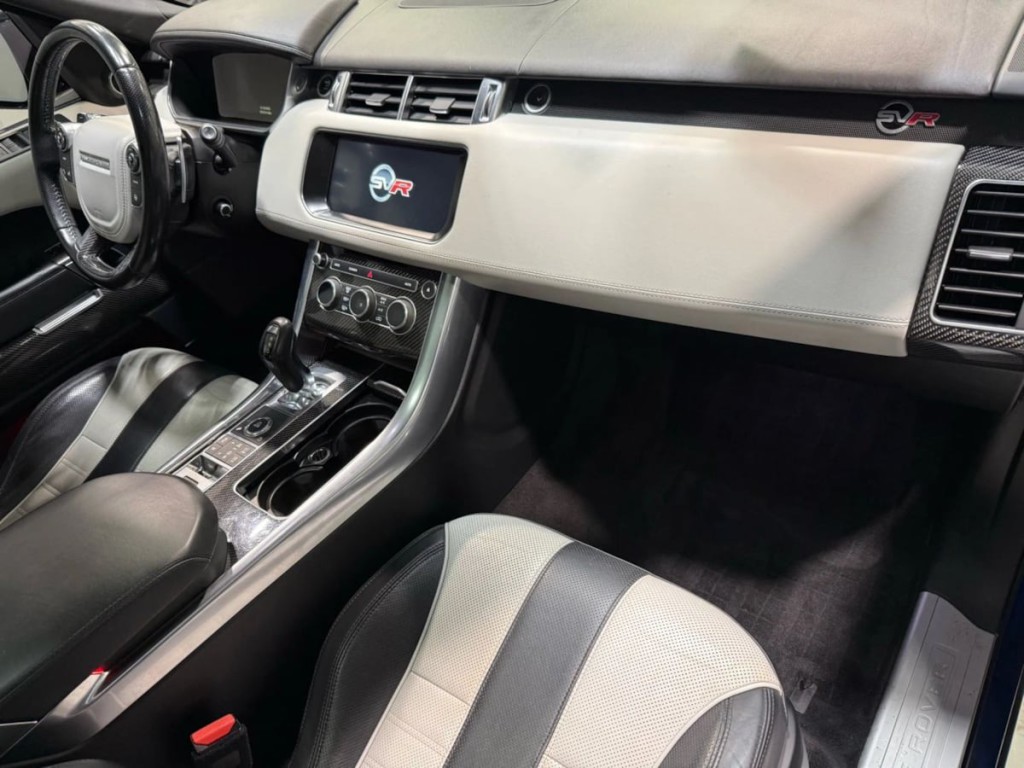 2017 Land Rover Range Rover Sport Image 31