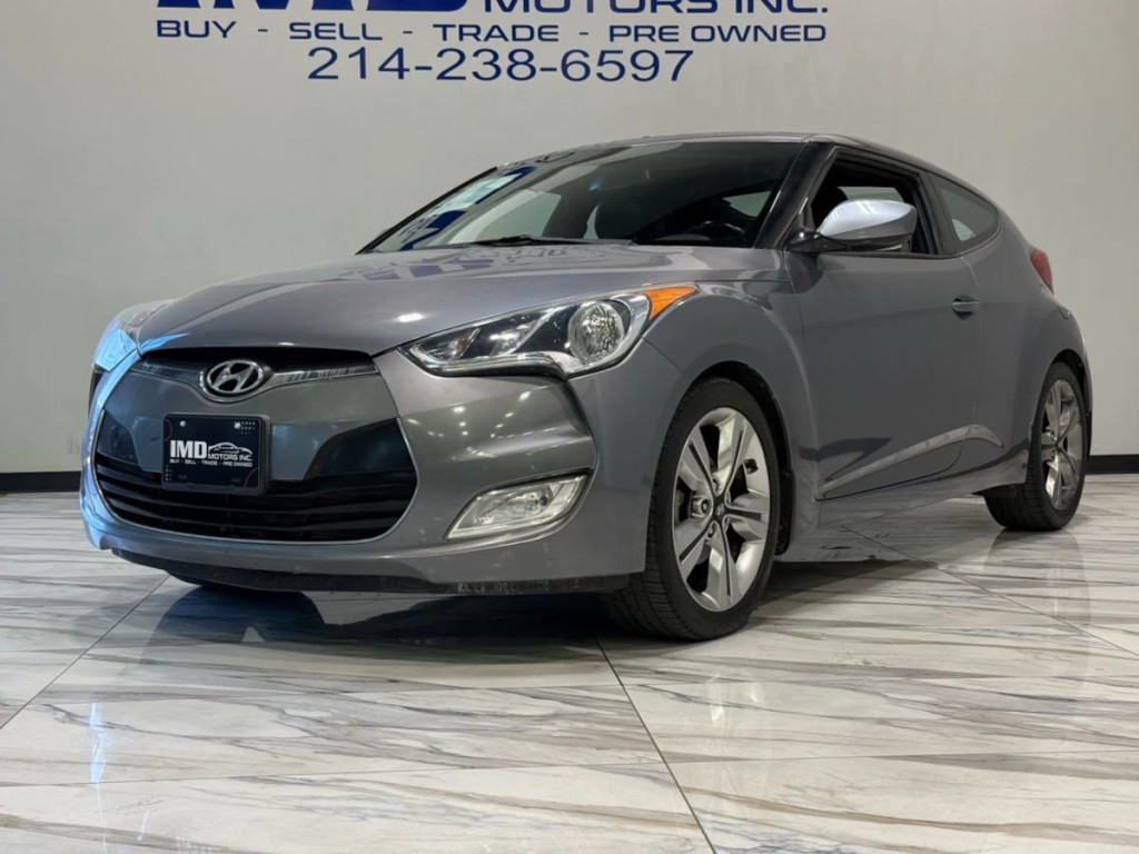 2016 Hyundai Veloster Image 2