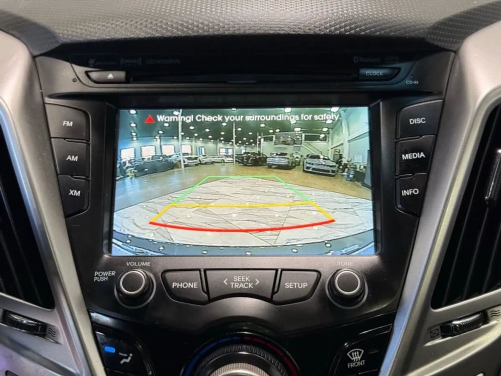 2016 Hyundai Veloster Image 16