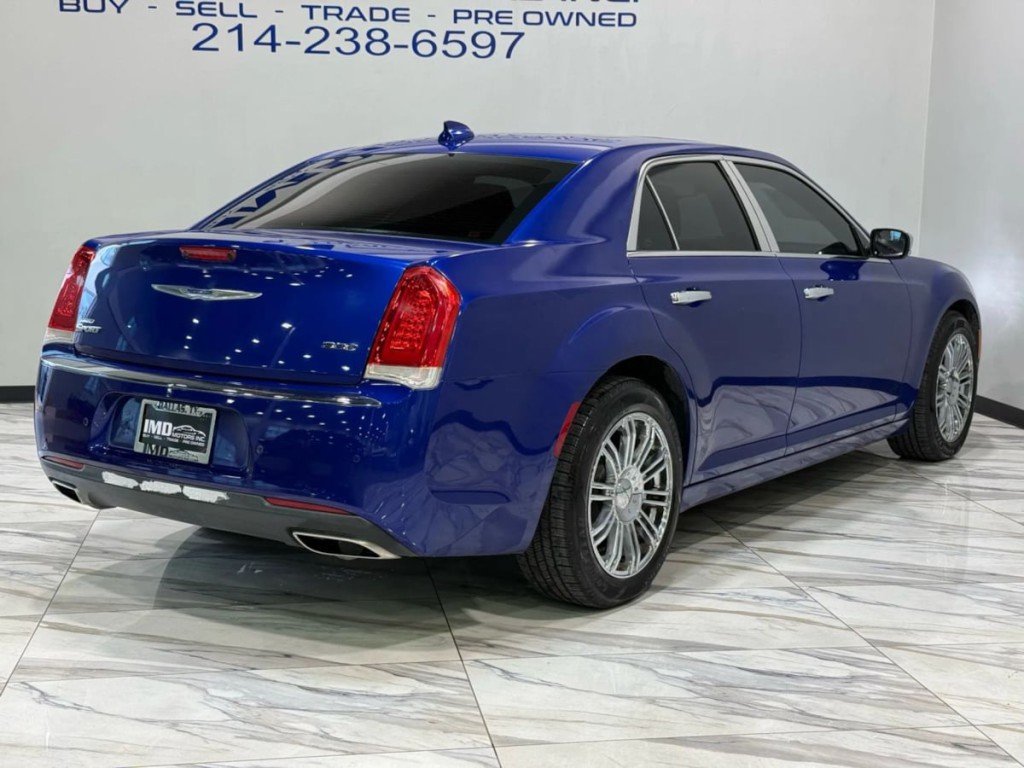 2018 Chrysler 300 Image 6