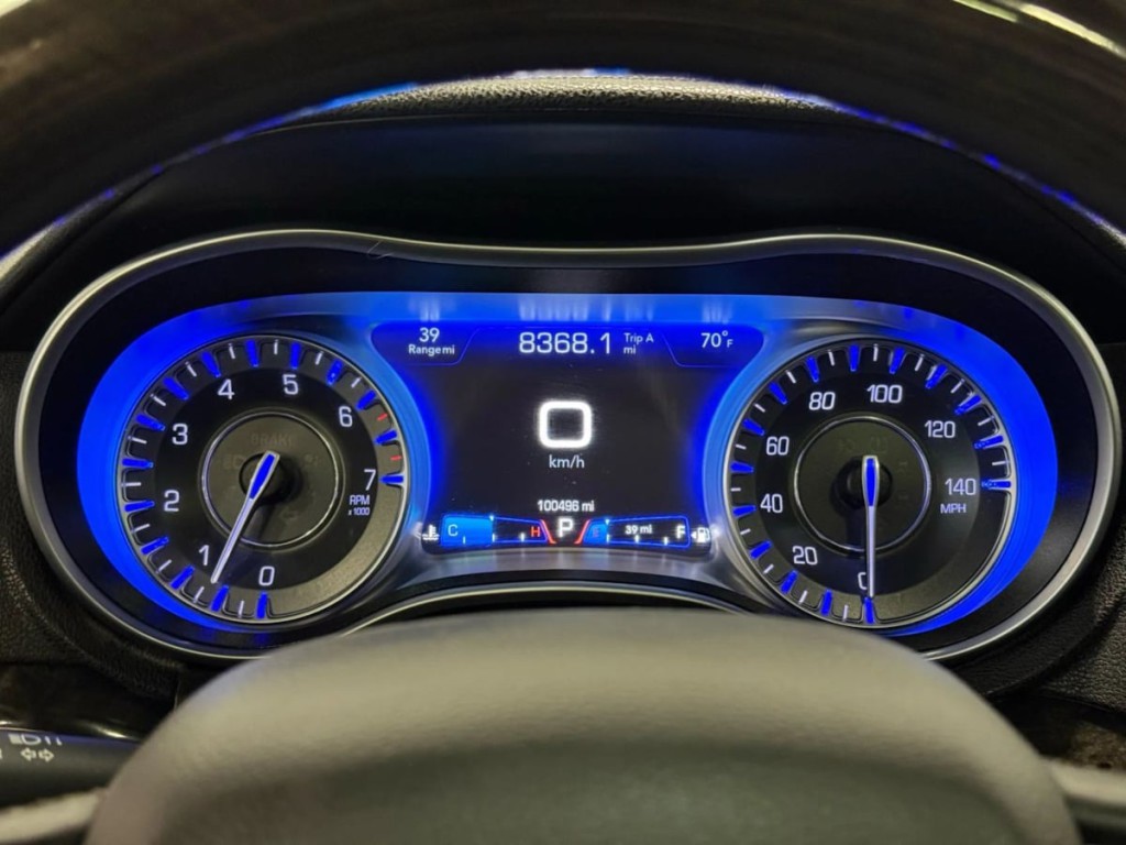 2018 Chrysler 300 Image 19