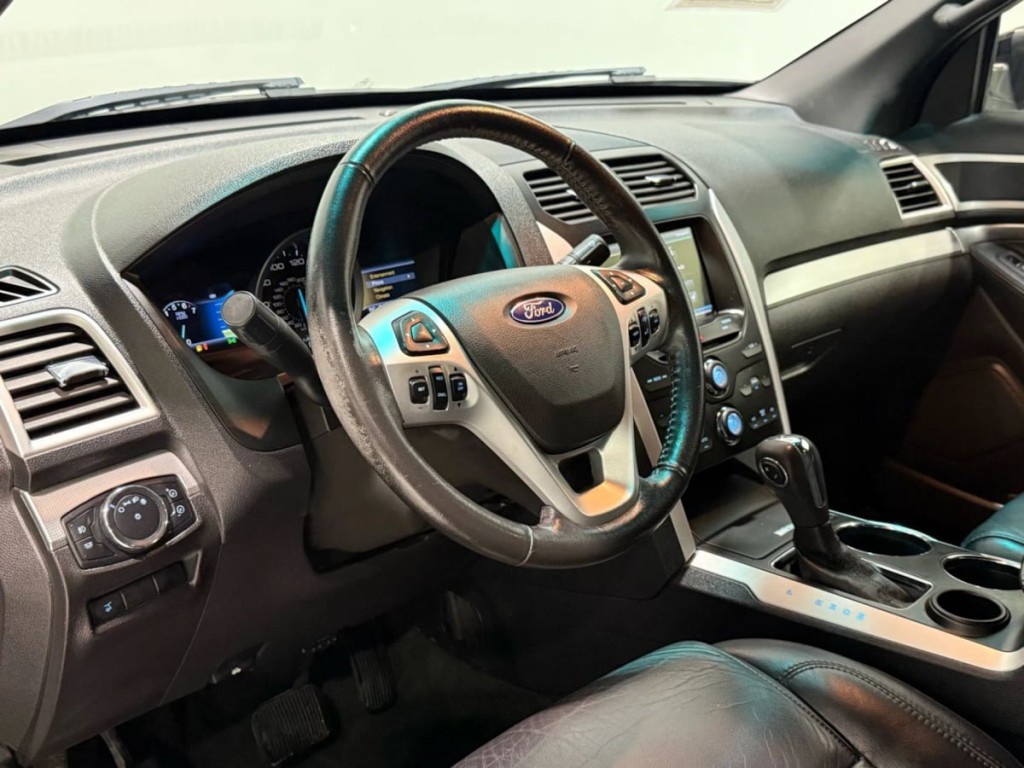 2013 Ford Explorer Image 14