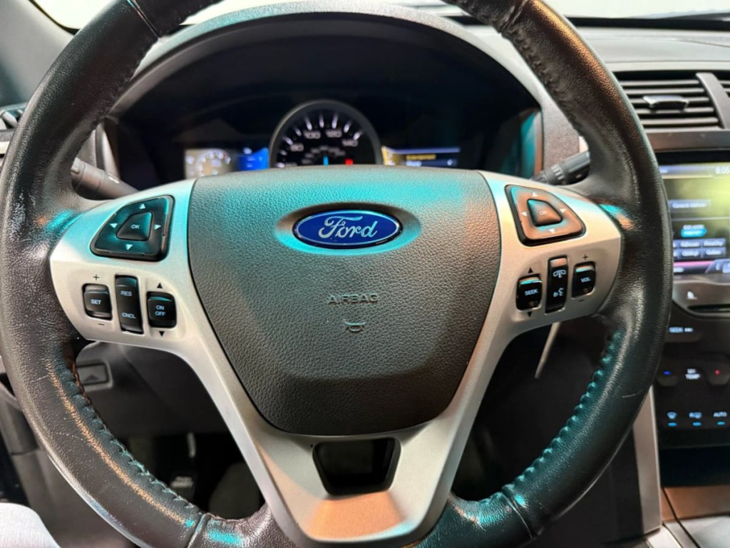 2013 Ford Explorer Image 15