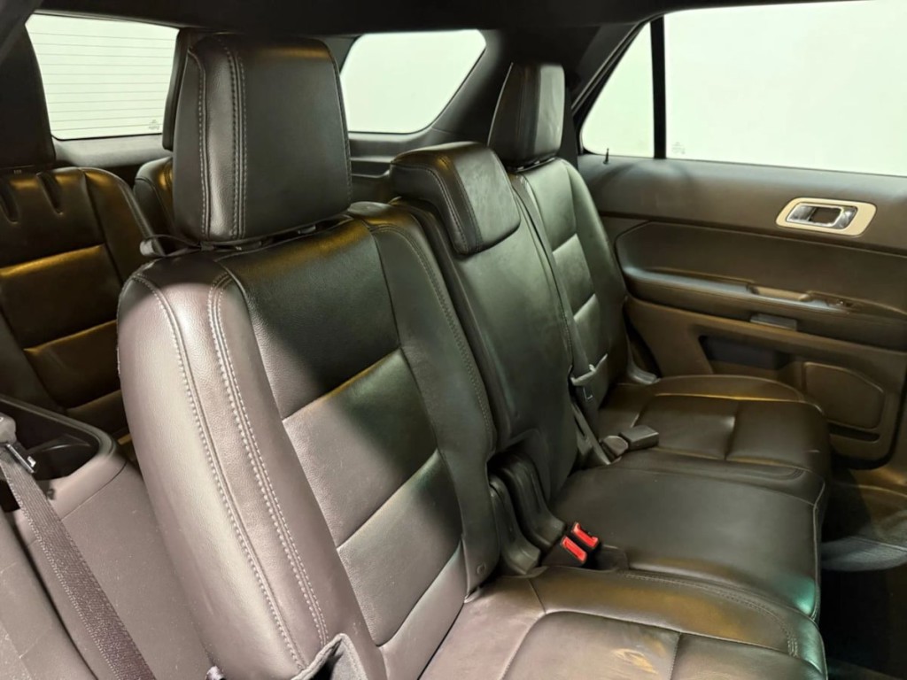 2013 Ford Explorer Image 31